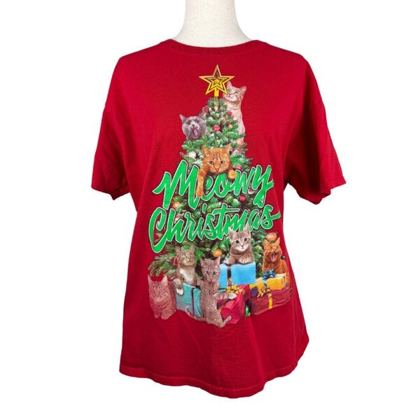 Meowy Christmas Cat Graphic T-Shirt Red 100% Cotton Size Large - Picture 1 of 5